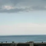 Femili Diveda מלון