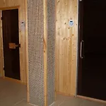 Hotell Femili Diveda 2*