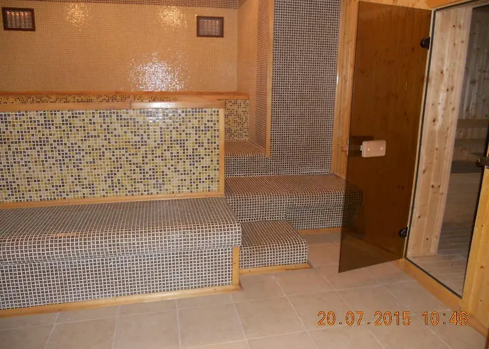 Femili Diveda מלון 2*