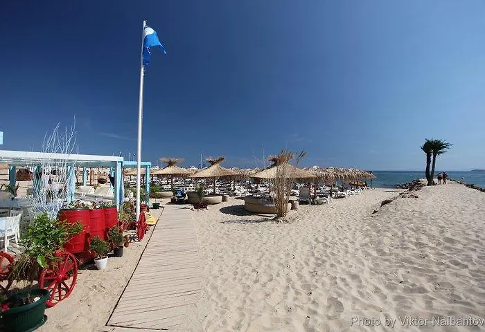 Femili Diveda מלון 2*