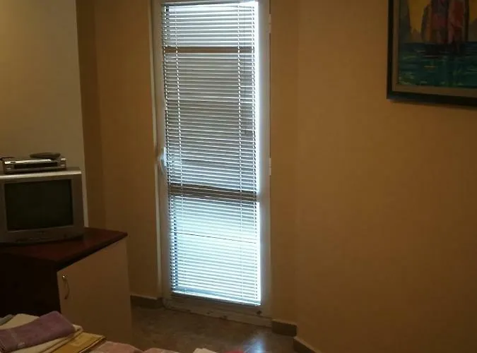 Femili Diveda סבטי ולאס